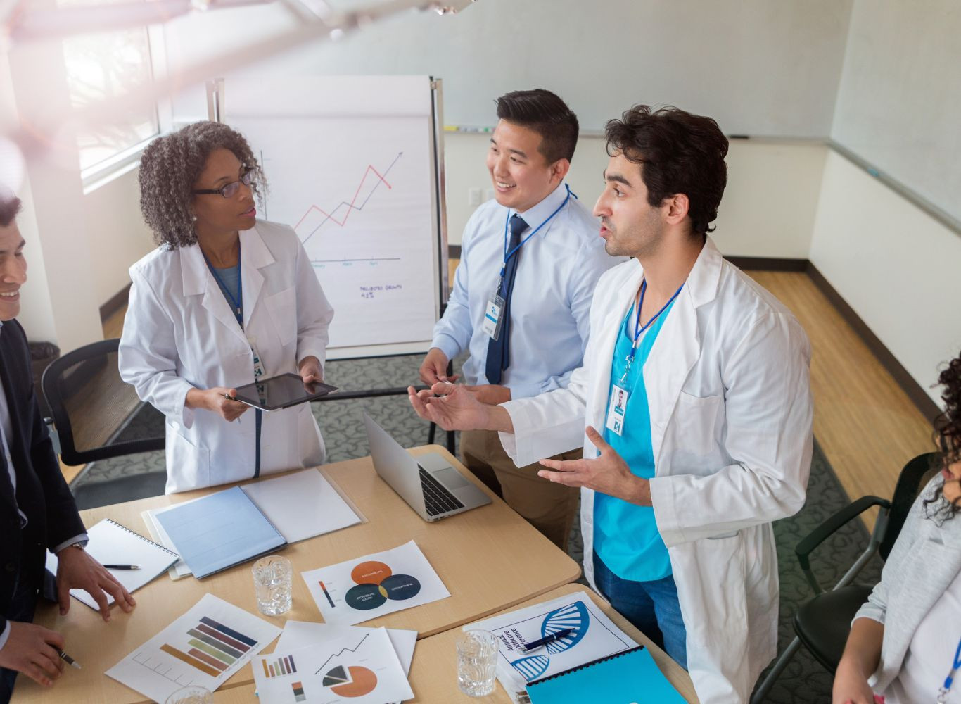 Zastupování klienta při prodeji farmaceutické společnosti a zajištění regulatorních podmínek transakce
